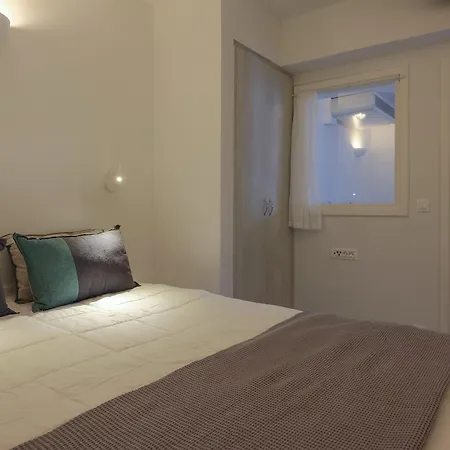 Aplada Bed & Breakfast Oia (Santorini)