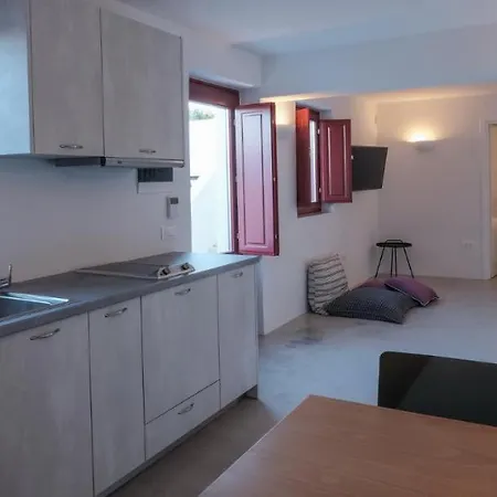 Aplada Bed & Breakfast 5*