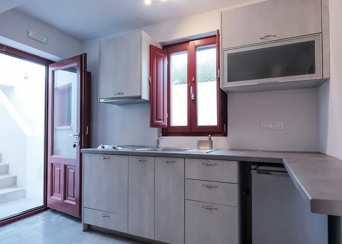 Aplada Oia (Santorini)